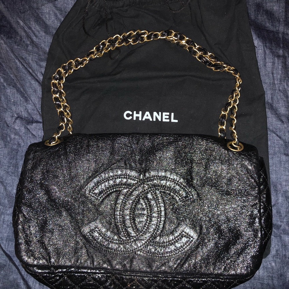 Pre Loved Chanel "Rock & Chain" Soft Leather Bag